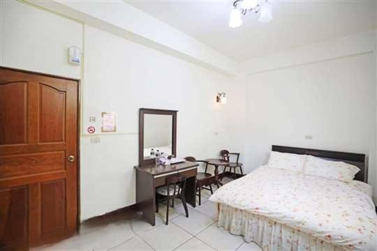 Plum Inn 1 Чичи Экстерьер фото